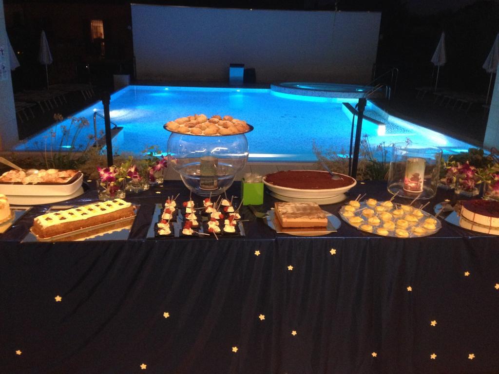 Hotel Byron Rimini Dış mekan fotoğraf